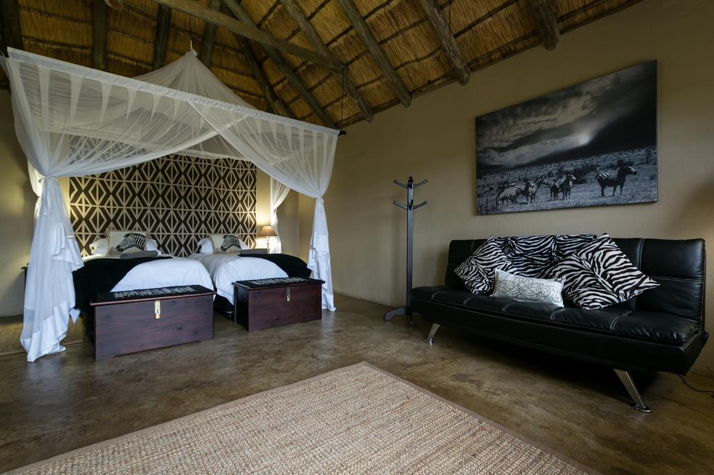 Umkumbe Safari Lodge Mbombela ภายนอก รูปภาพ